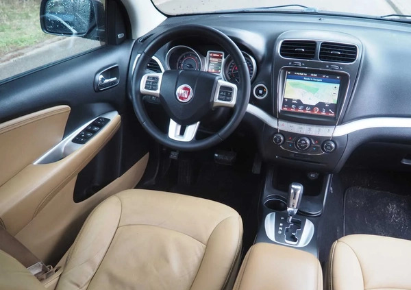 Fiat Freemont cena 43900 przebieg: 228890, rok produkcji 2015 z Braniewo małe 667